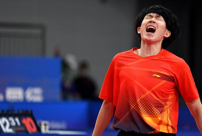 守回合中果 守回合中果