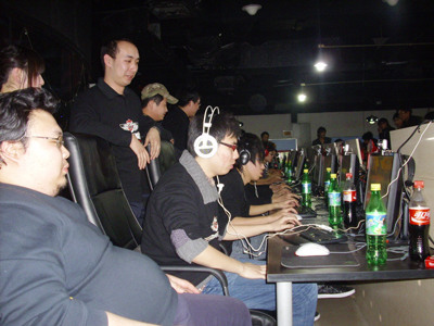 被现实无情 被现实无情