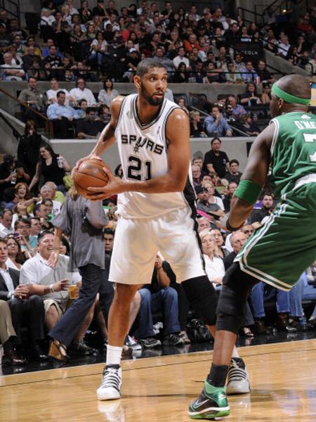 正是因为他 正是因为他