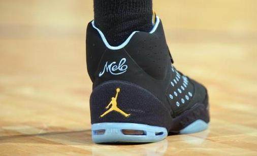 林良铭建功 林良铭建功